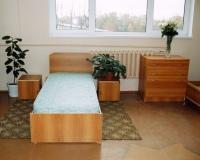 Кровать 960 х 2040, матрац 960 х 2040, прикроватные тумбы, комод